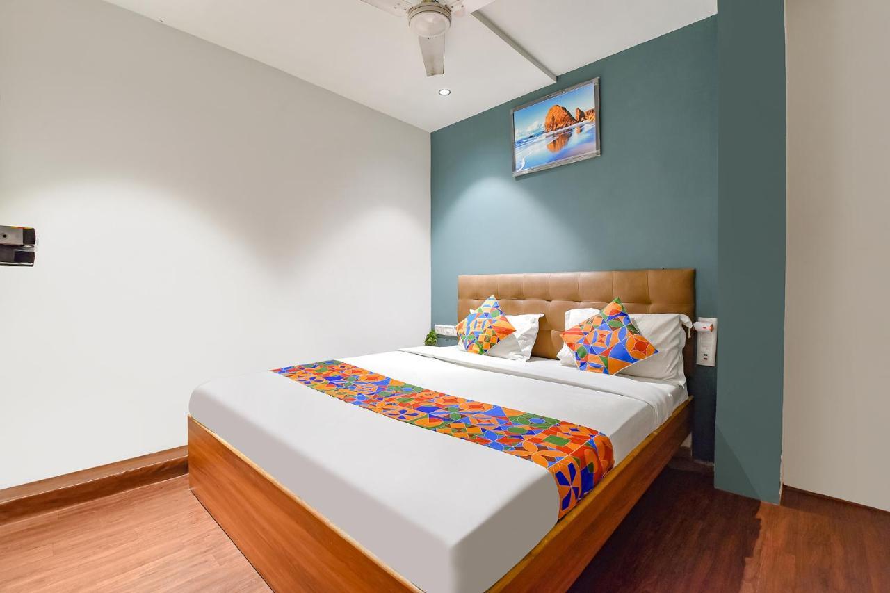 Fabhotel Nidhivan, Udhna Junction Сурат Екстериор снимка
