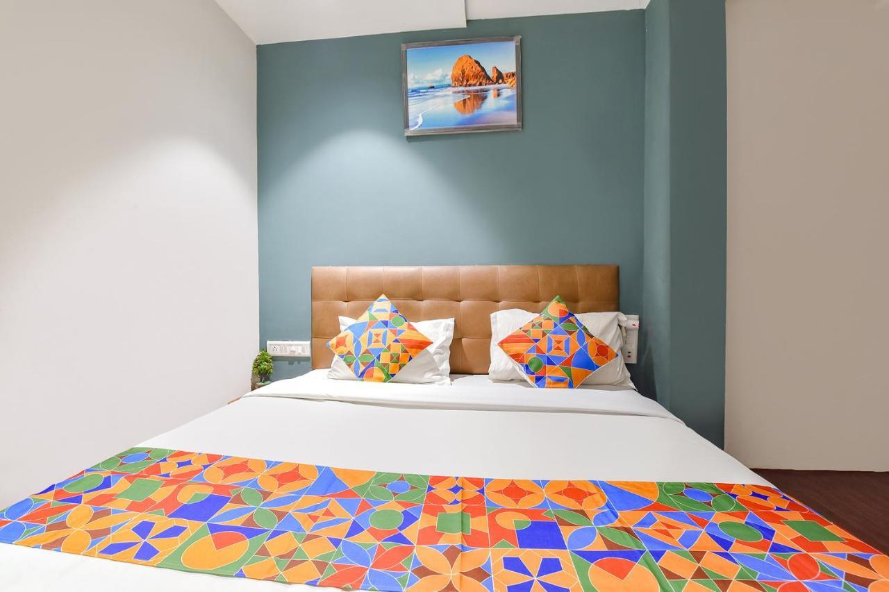Fabhotel Nidhivan, Udhna Junction Сурат Екстериор снимка